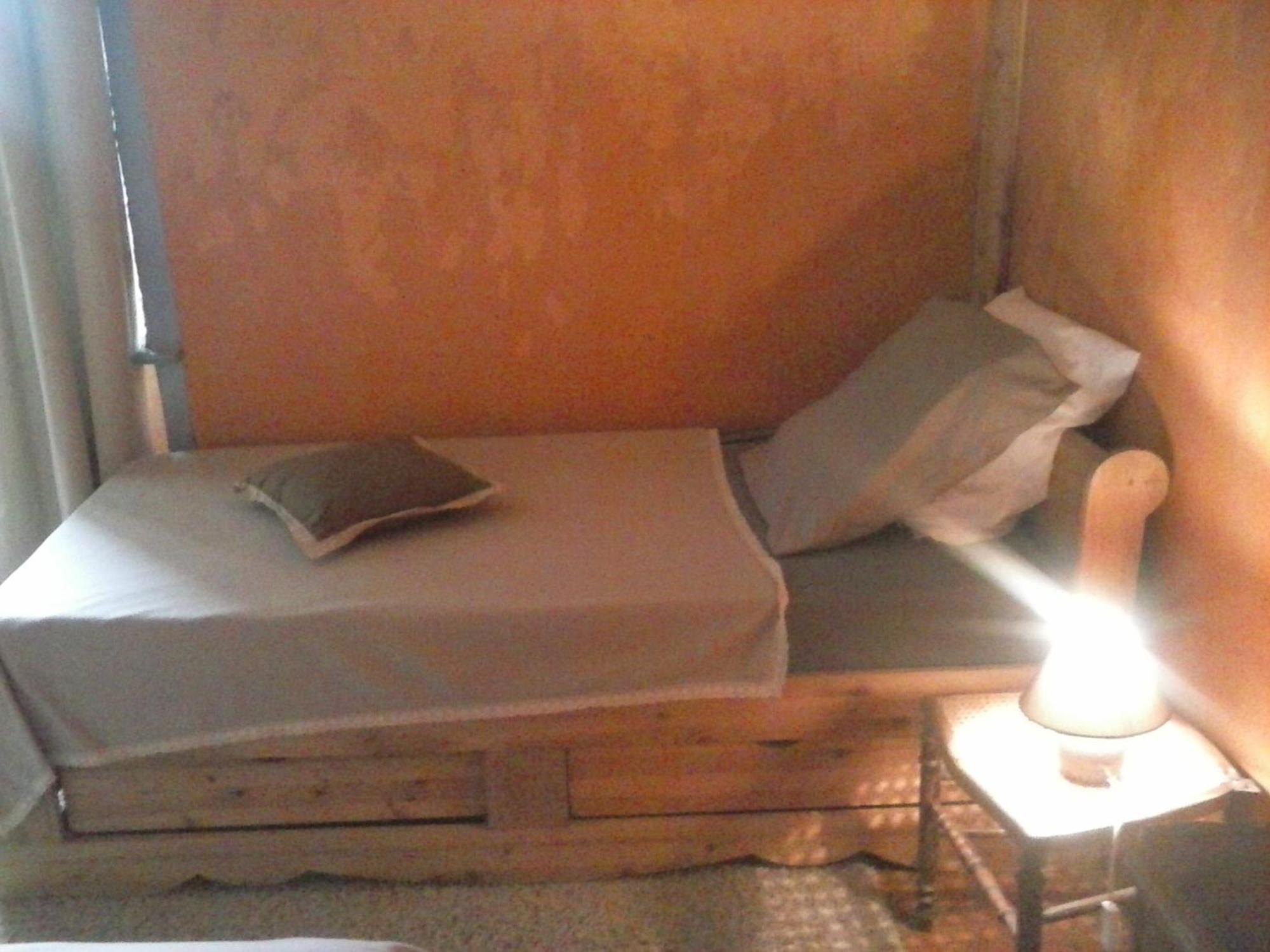 Les Gites Du Couvent Alternatif Camlez Room photo